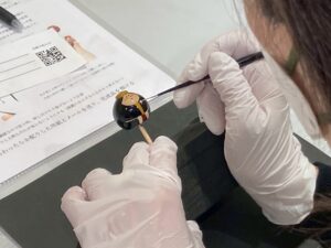 大内人形ミニキーホルダー絵付け体験